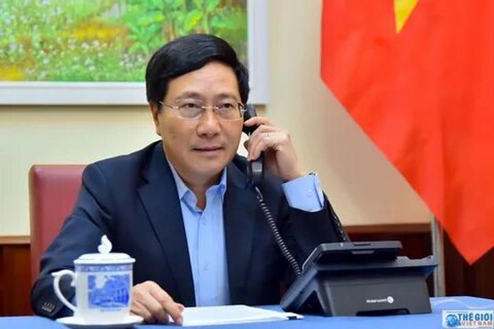 Hotspot Matrix và Ông Donald Trump cùng gia đình lần đầu xuất hiện sau bầu cử, “cậu út”