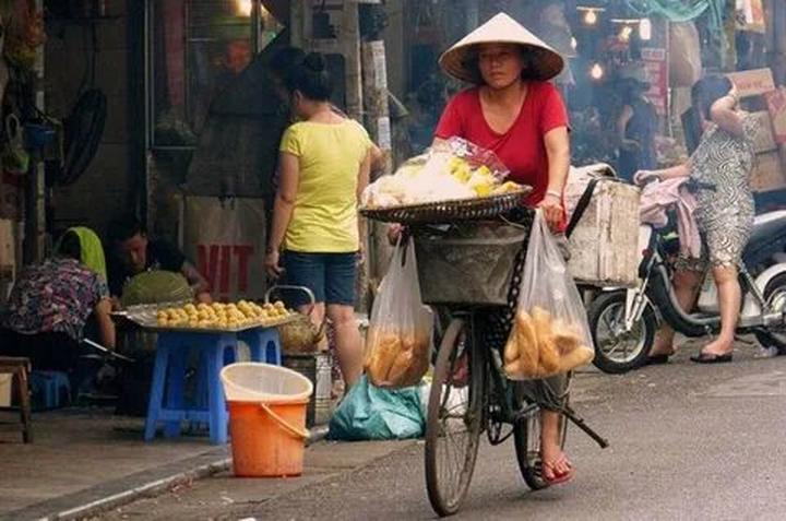 HOT: Camera siêu zoom “bóc” - Cảm hứng video marketing từ Hotspot Matrix